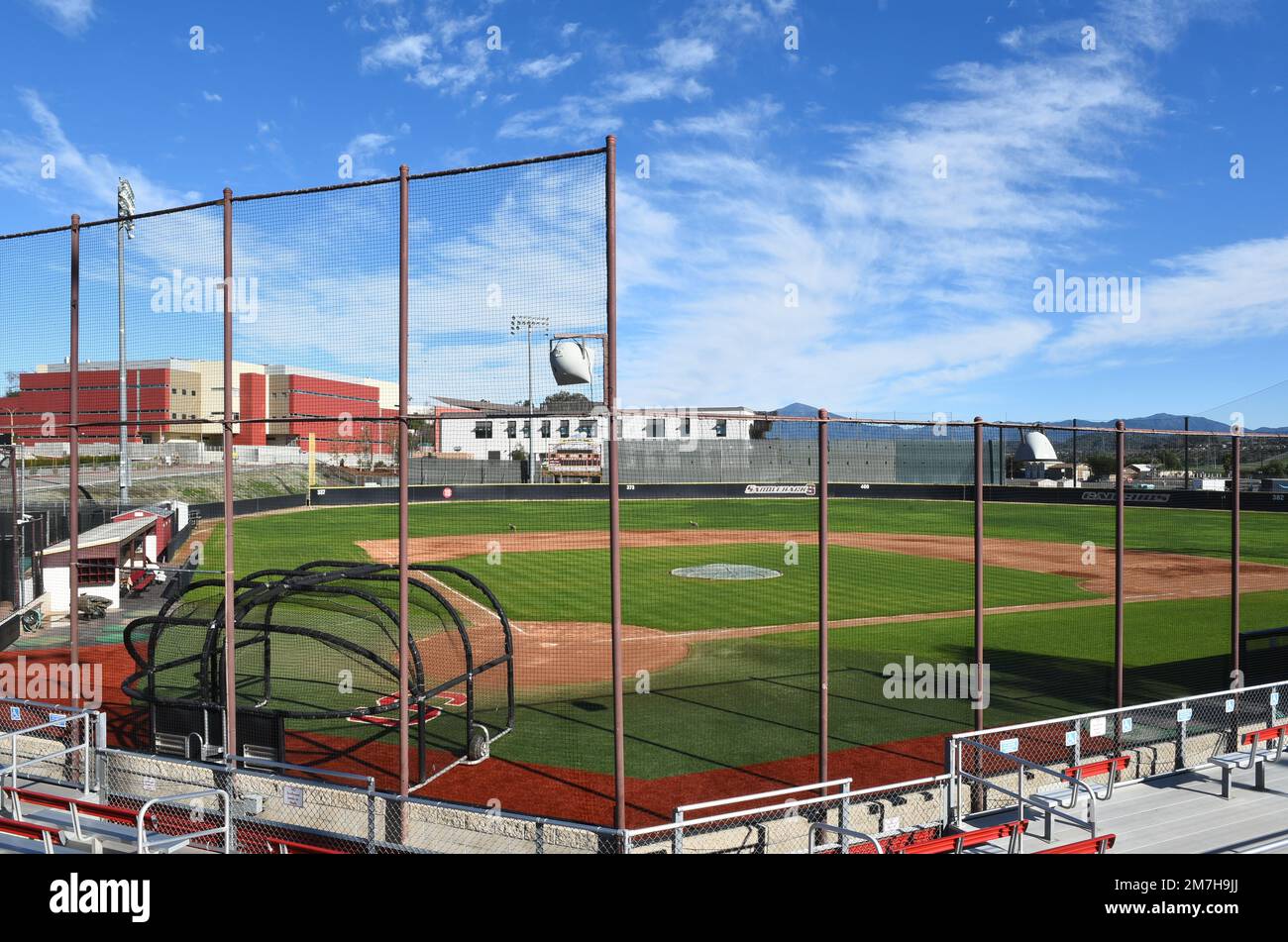 MISSION VIEJO, KALIFORNIEN - 8. JANUAR 2023: Doug Fritz Field auf dem Campus des Saddleback College, Heimstadion des Gauchos Baseball Teams. Stockfoto