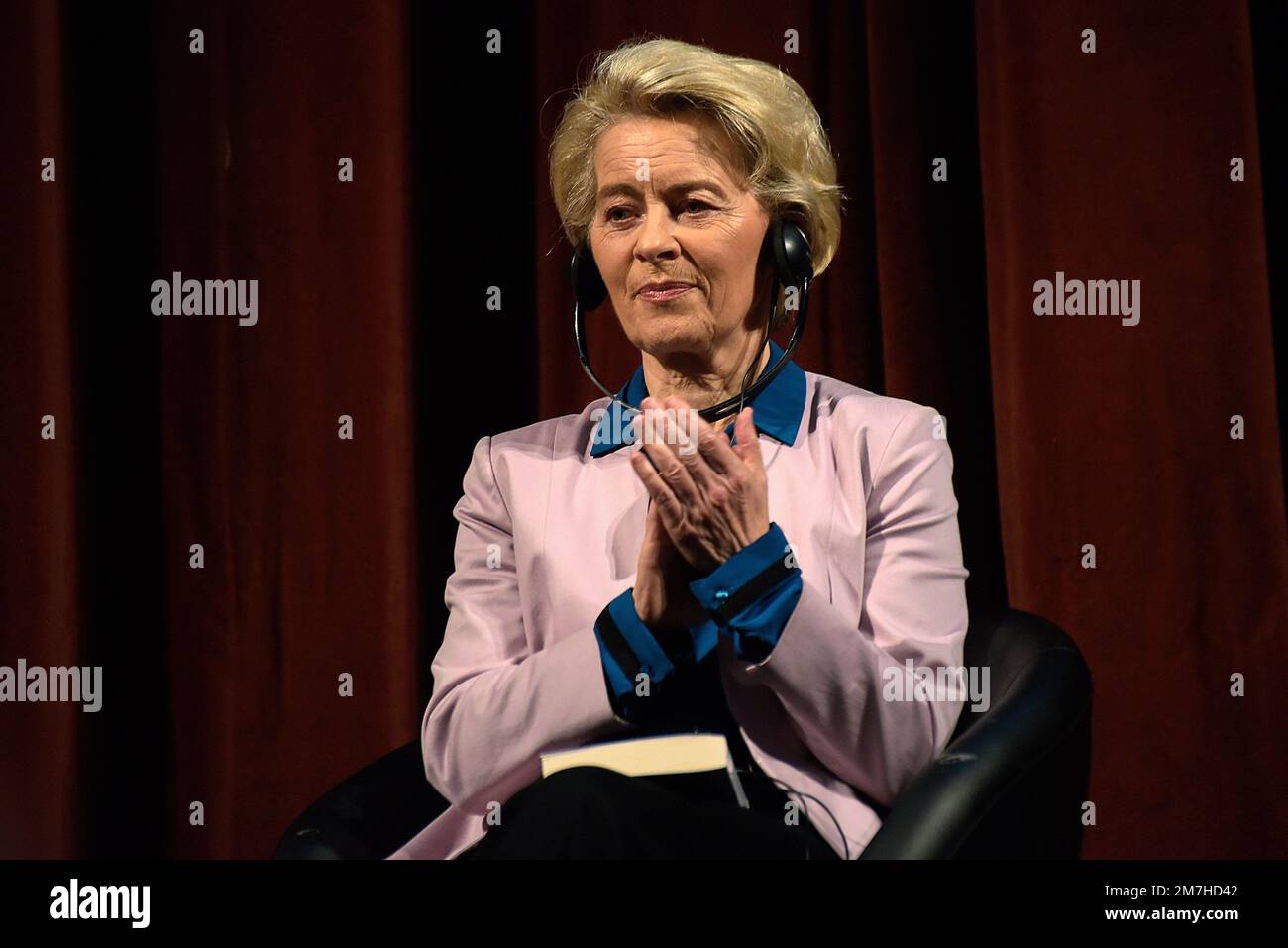 Rom, Italien. 09. Januar 2023. Ursula von der Leyen, Präsidentin der Europäischen Kommission, nimmt an der Präsentation des Buches "Weisheit und Audacity" Teil, in dem 56 Reden des ehemaligen Präsidenten des Europäischen Parlaments David Sassoli, der am 11. Januar 2022 verstorben ist, zusammengetragen werden. (Foto: Vincenzo Nuzzolese/SOPA Images/Sipa USA) Guthaben: SIPA USA/Alamy Live News Stockfoto