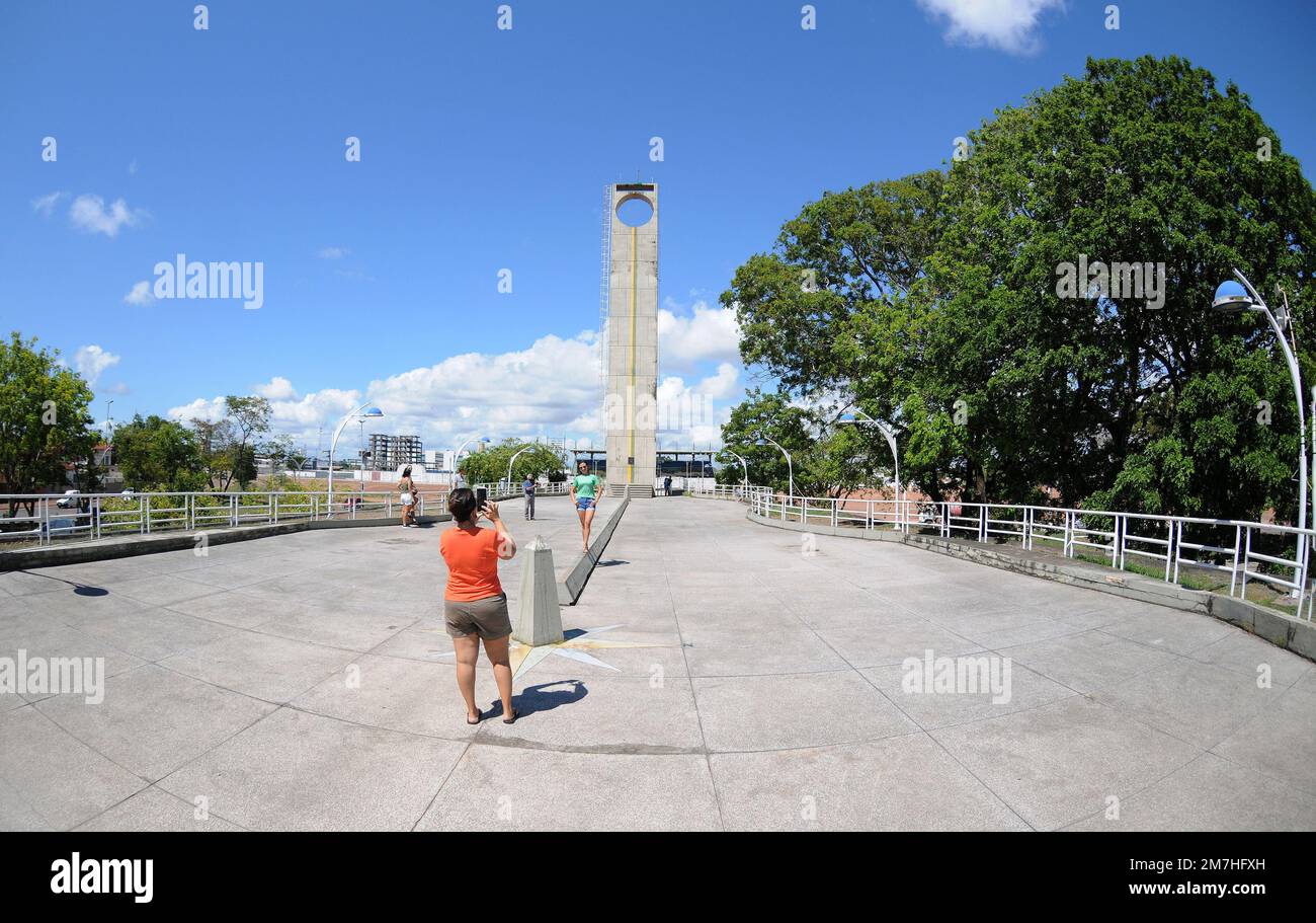 Macapá,Amapá,Brasilien,12. November 2021. Marco Zero Touristendenkmal, das sich in der Stadt Macapá befindet, um die genaue Passage der Äquatorlinie Dividi zu markieren Stockfoto Macapá,Amapá,Brasilien,12. November 2021. Marco Zero Touristendenkmal, das sich in der Stadt Macapá befindet, um die genaue Passage der Äquatorlinie Dividi zu markieren Stockfoto