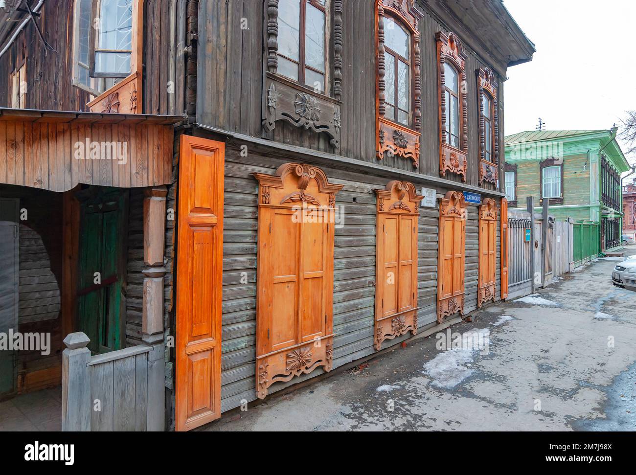 Tyumen. Russland. Denkmal der Holzarchitektur des 19. Jahrhunderts Stockfoto