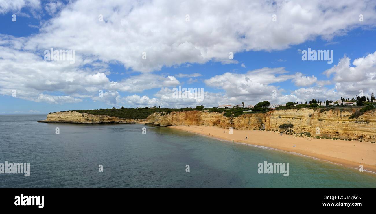 Strand Praia Nova, Porches, Lagoa Gemeinde, Algarve, Portugal Stockfoto