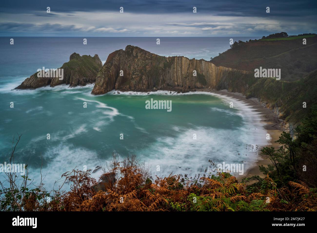 Playa del Silencio, Cudillero, Asturien, Spanien Stockfoto