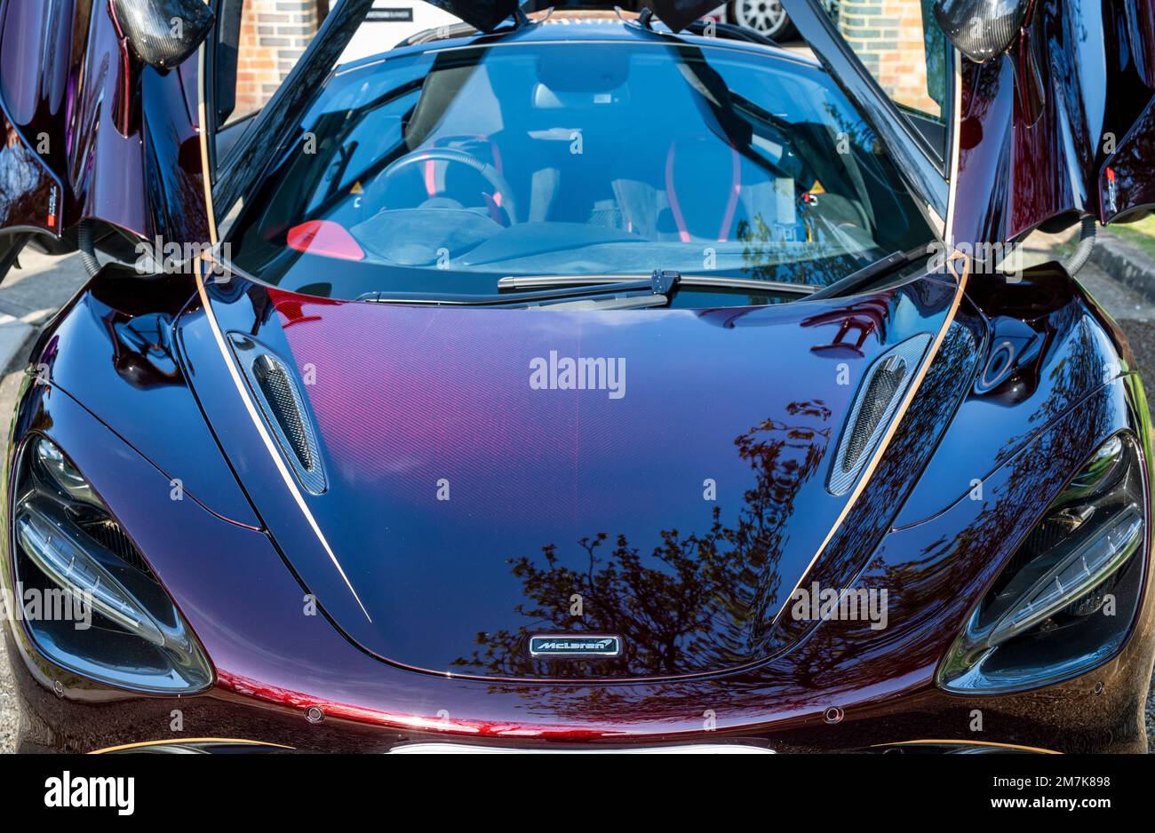 2020 McLaren 720S V8 Auto Abstract im Bicester Heritage Centre sunday Scramble Event. Bicester, Oxfordshire, England Stockfoto