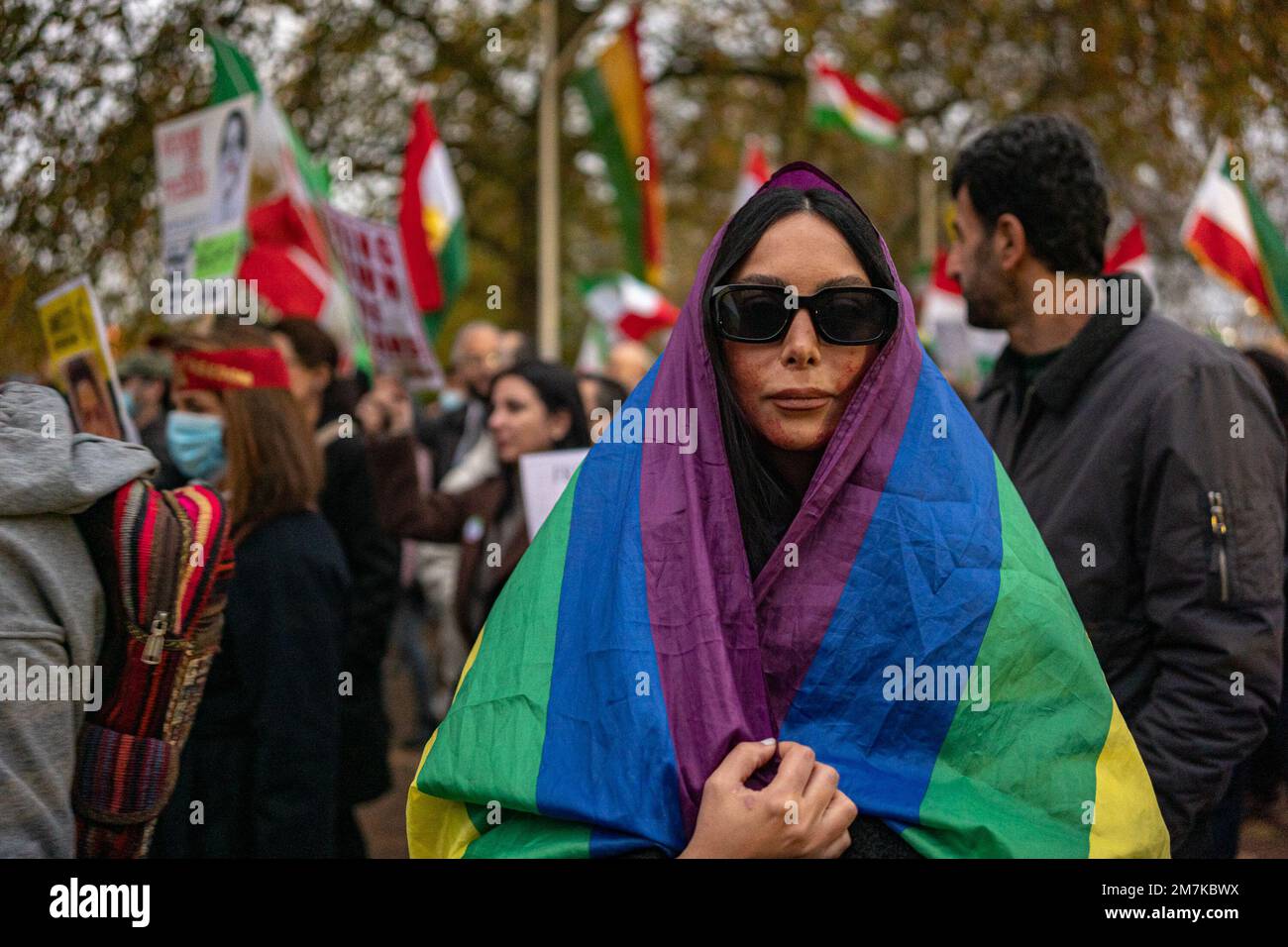 Iranische Demonstranten in London fordern von der britischen Regierung ein proaktiveres Vorgehen gegen den Iran und seine Menschenrechtsverletzungen. Stockfoto