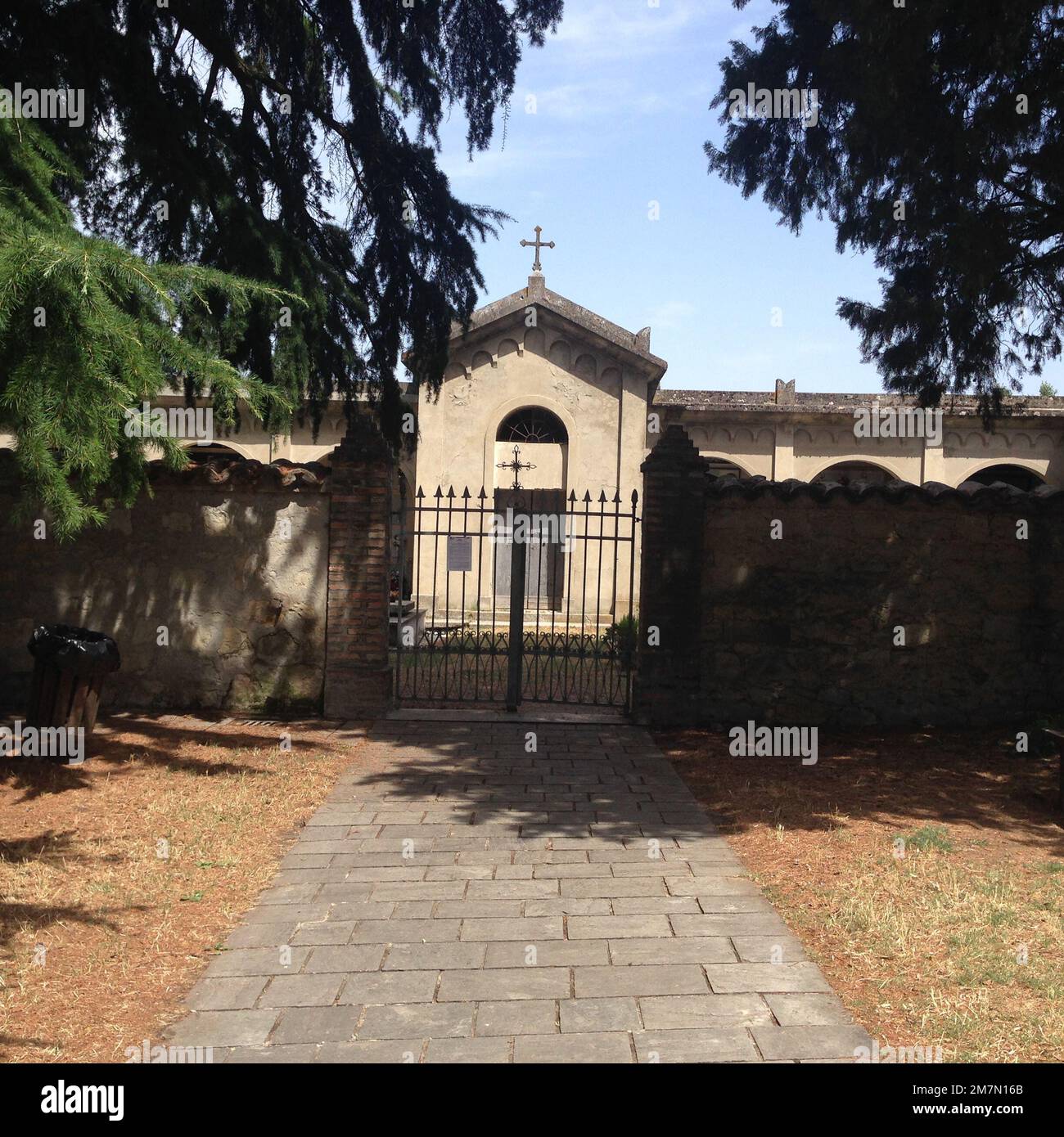 Cimitero di Pieve di Trebbio - Friedhof von Pieve di Trebbio Stockfoto