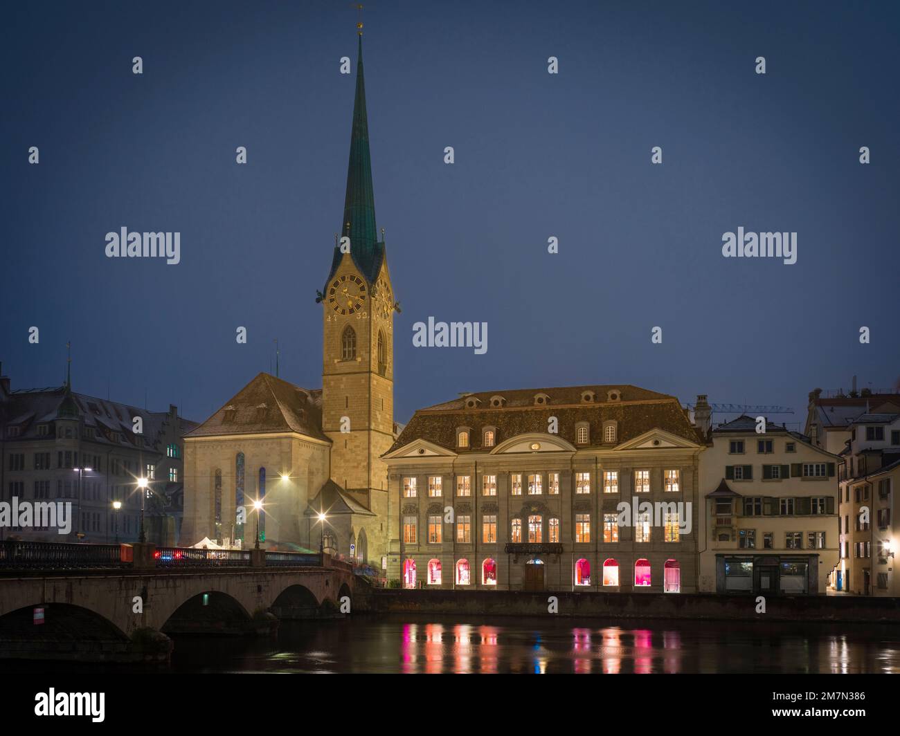 Schweiz, Zürich, Fraumünsterkirche, Limmat Stockfoto