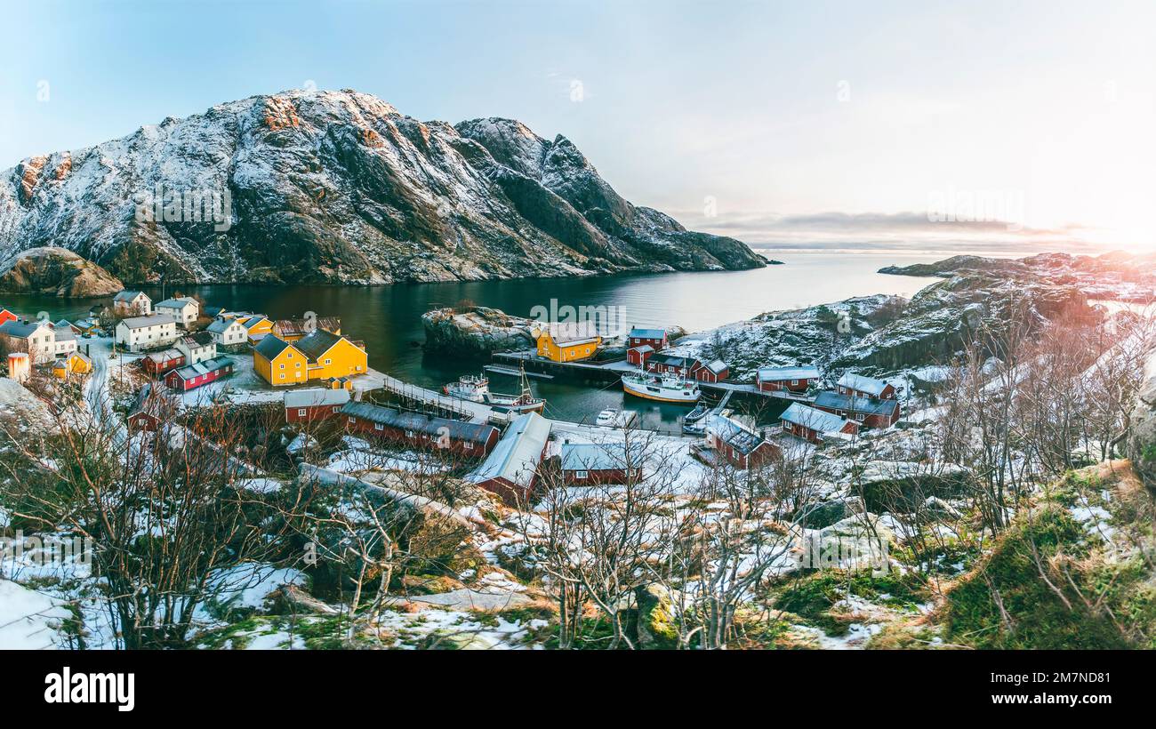 Nusfjord, Panoramabild, Fischerdorf, Lofoten, Nordland, Norwegen Stockfoto