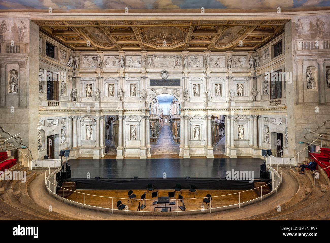 Teatro Olimpico (Olympisches Theater) entworfen von Andrea Palladio, Vicenza, Venetien, Italien Stockfoto