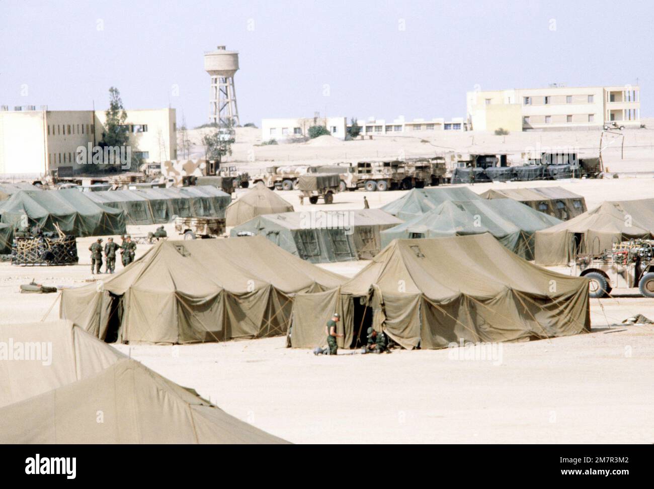 Ein Blick auf die Wohnräume der Air Force für sportliche BETÄTIGUNG, BRIGHT STAR '80. Betreff Operation/Serie: BRIGHT STAR '80 Basis: Kairo West Country: Ägypten (EGY) Stockfoto