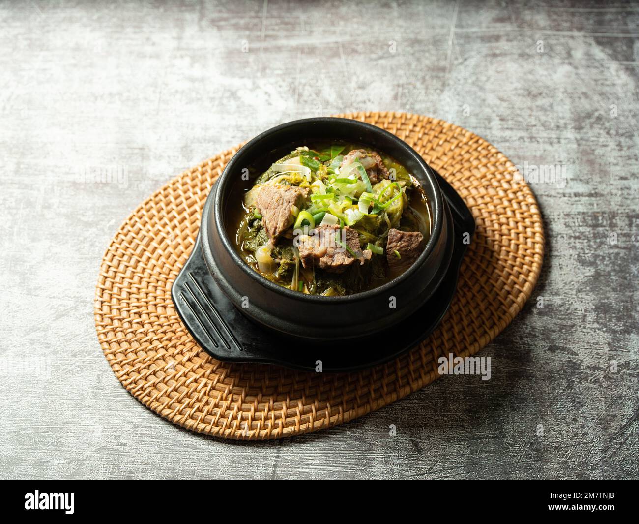 Short Rib Suppe in einem Hot Pot Stockfoto