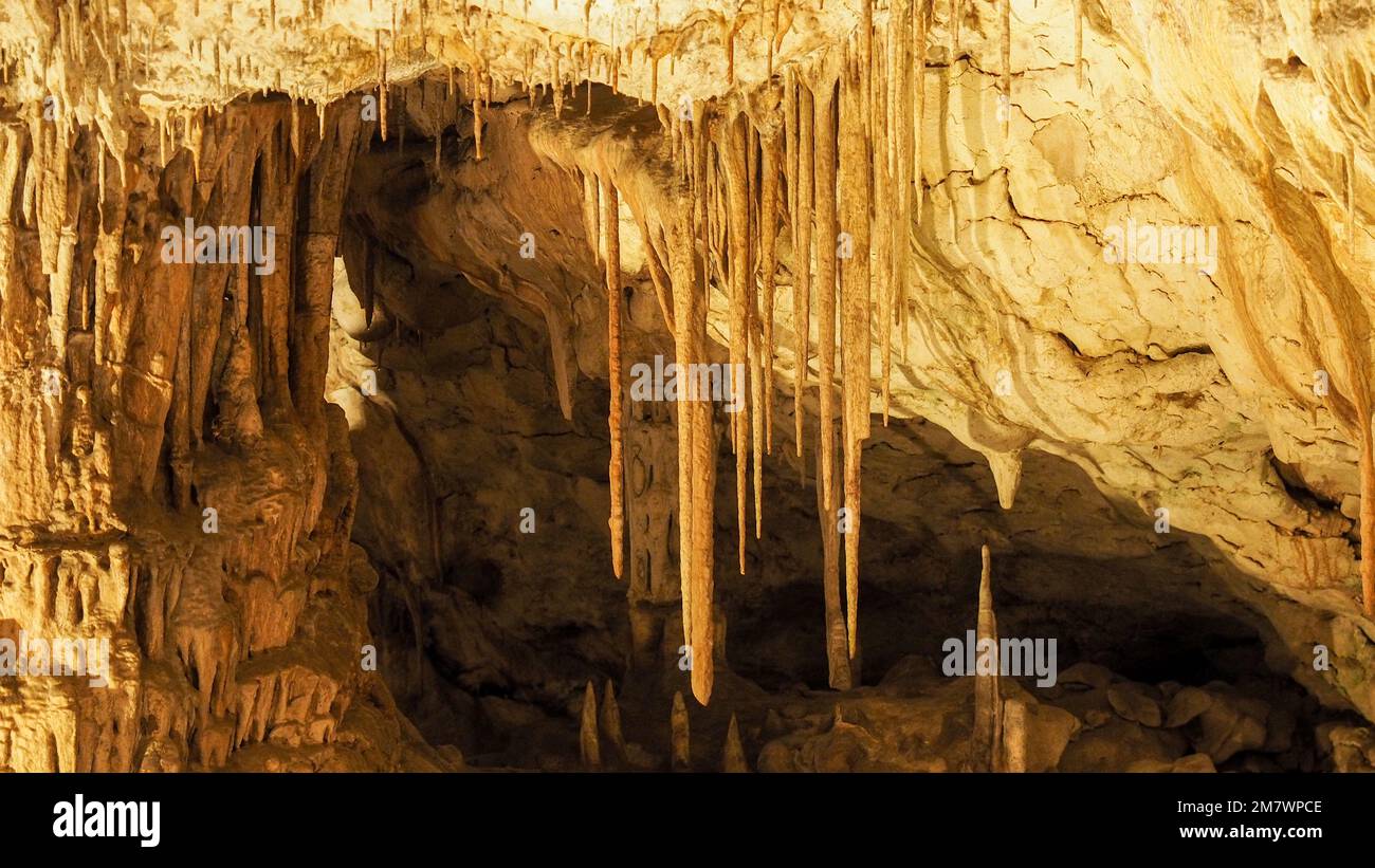 Faszinierende Welt der Tropfsteinhöhle Cuevas del Drach, Mallorca, Spanien Stockfoto