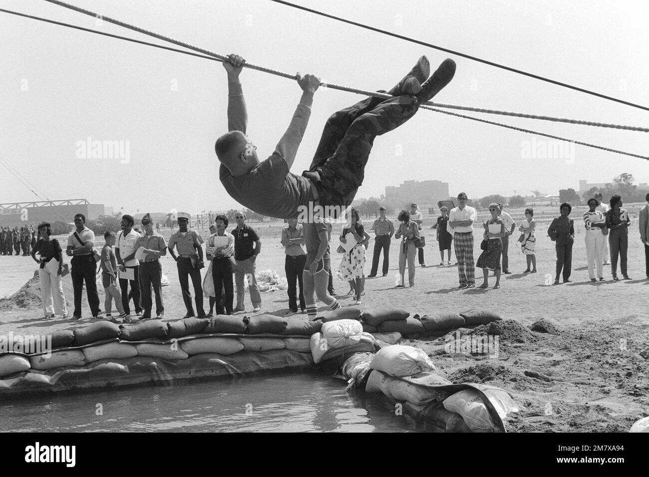 DM-SN-85-10503. Basis: USMC Recruit Depot, San Diego Bundesstaat: Kalifornien (CA) Land: Vereinigte Staaten von Amerika (USA) Stockfoto