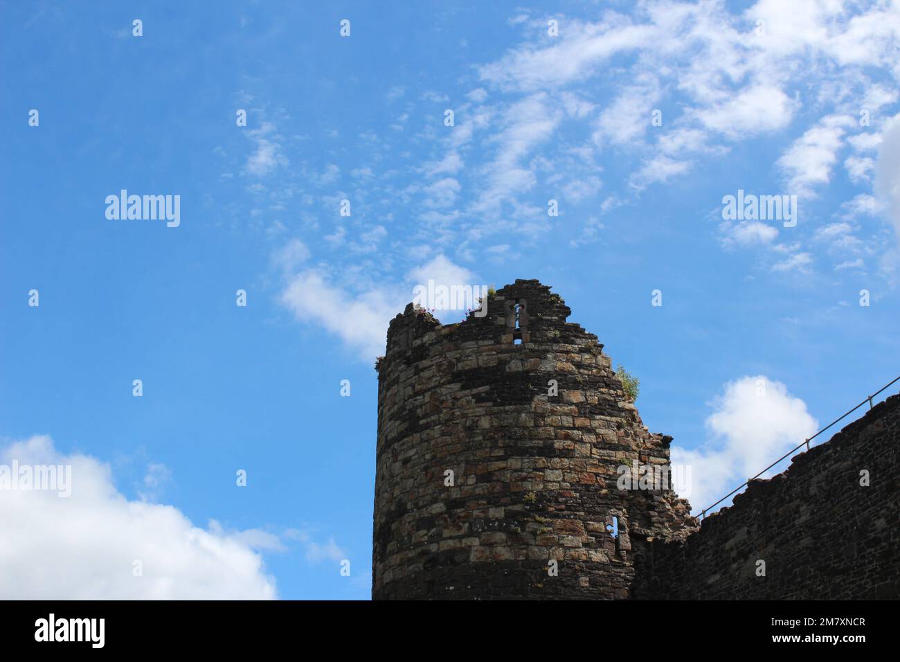 Conwy ist eine ummauerte Marktstadt und Gemeinde an der Küste von Nordwales Stockfoto