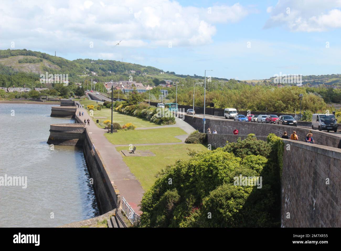 Conwy ist eine ummauerte Marktstadt und Gemeinde an der Küste von Nordwales Stockfoto