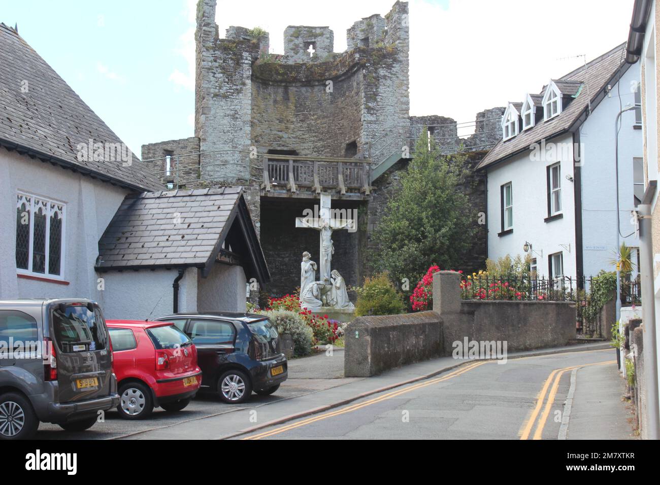 Conwy ist eine ummauerte Marktstadt und Gemeinde an der Küste von Nordwales Stockfoto