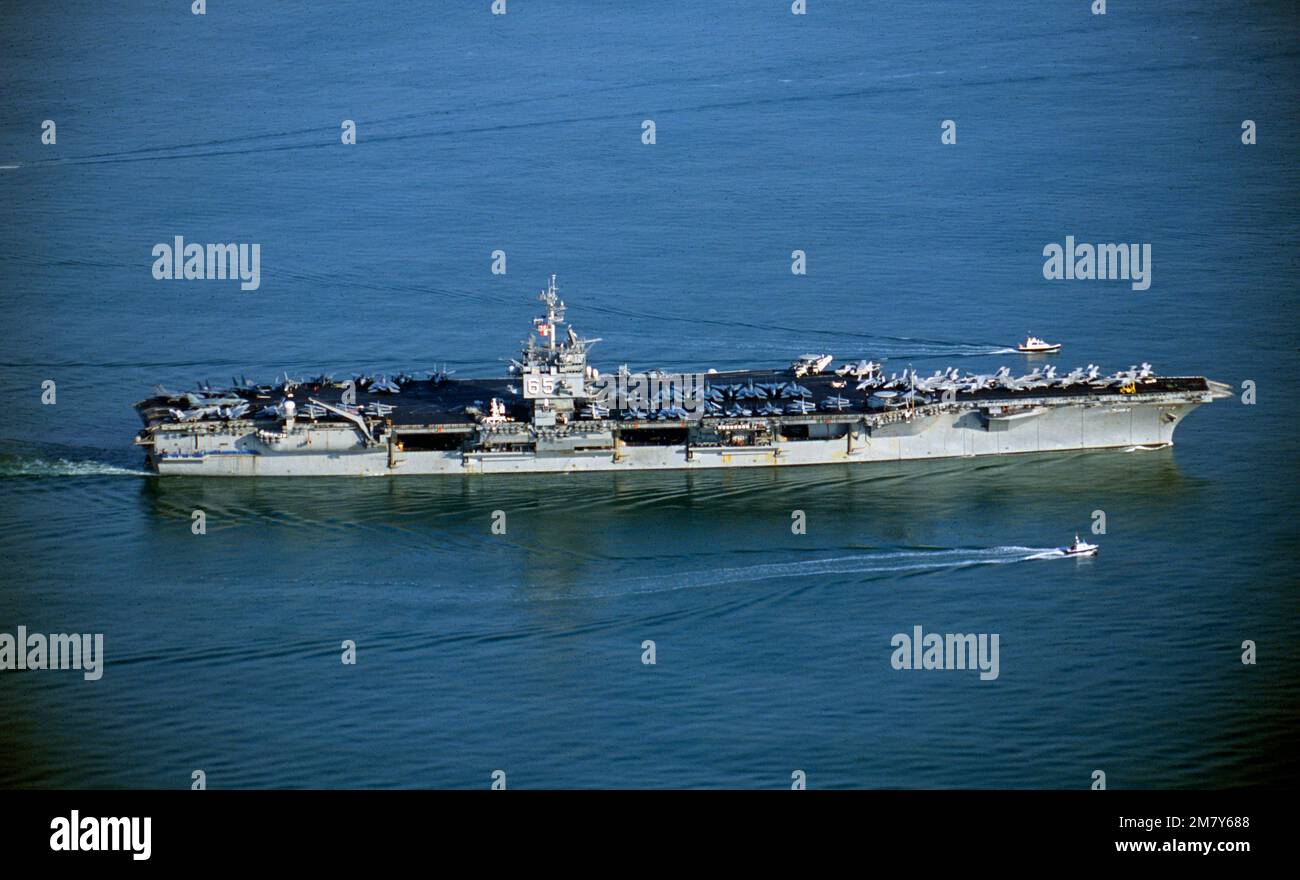 USS Enterprise (CVN-65), vormals CVA(N)-65, ist außer Betrieb genommen. Flugzeugträger der US-Marine. 1958 war sie der erste nuklearbetriebene Flugzeugträger und das achte US-Marineschiff, das diesen Namen trug. Wie ihre Vorgängerin aus dem Zweiten Weltkrieg trägt sie den Spitznamen Big E Stockfoto
