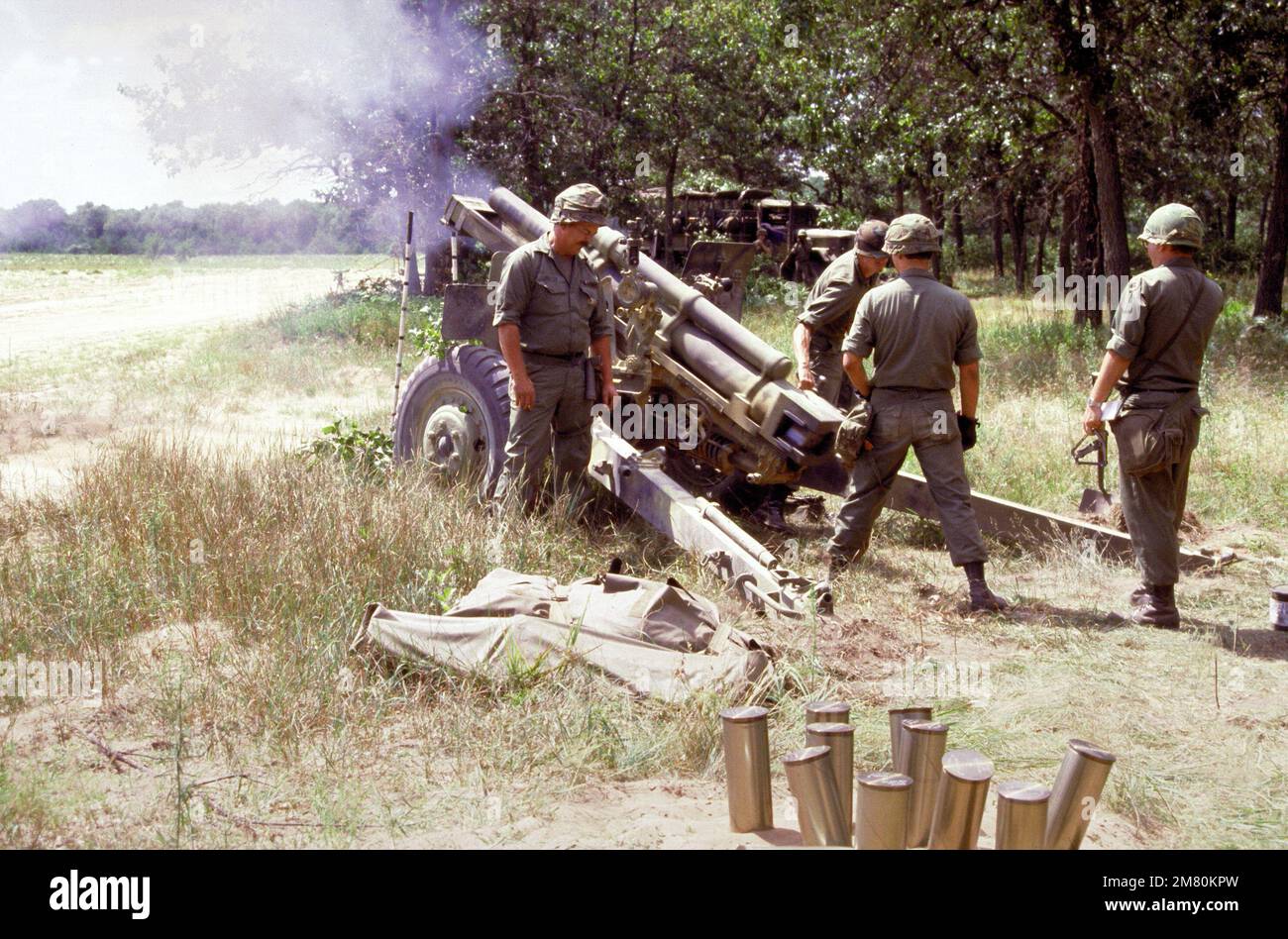 Artillerie der 101 division -Fotos und -Bildmaterial in hoher Auflösung ...