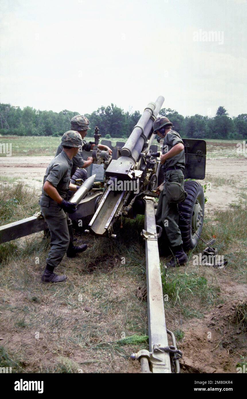 Artillerie der 101 division -Fotos und -Bildmaterial in hoher Auflösung ...