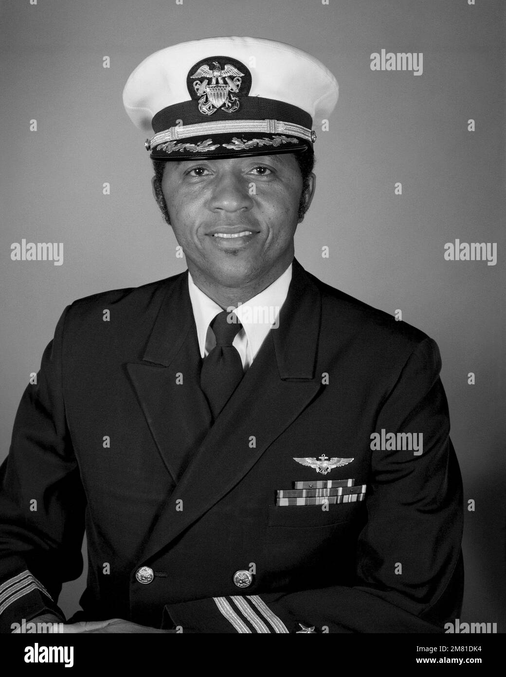 Commander Everett R. Johnson Jr., USN (gedeckt). Land: Unbekannt Stockfoto