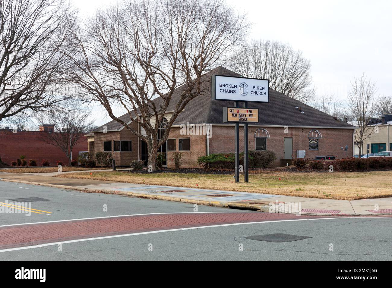 BURLINGTON, NC, USA-2. JANUAR 2023: Broken Chains Biker Church im Stadtzentrum. Stockfoto