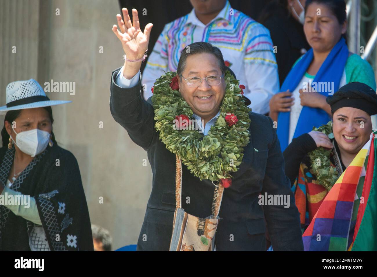 La Paz, Bolivien. 11. Januar 2023. Luis Arce (m.), Präsident von Bolivien, nimmt an einer Veranstaltung anlässlich des Coca-Kautags Teil. Kredit: Radoslaw Czajkowski/dpa/Alamy Live News Stockfoto