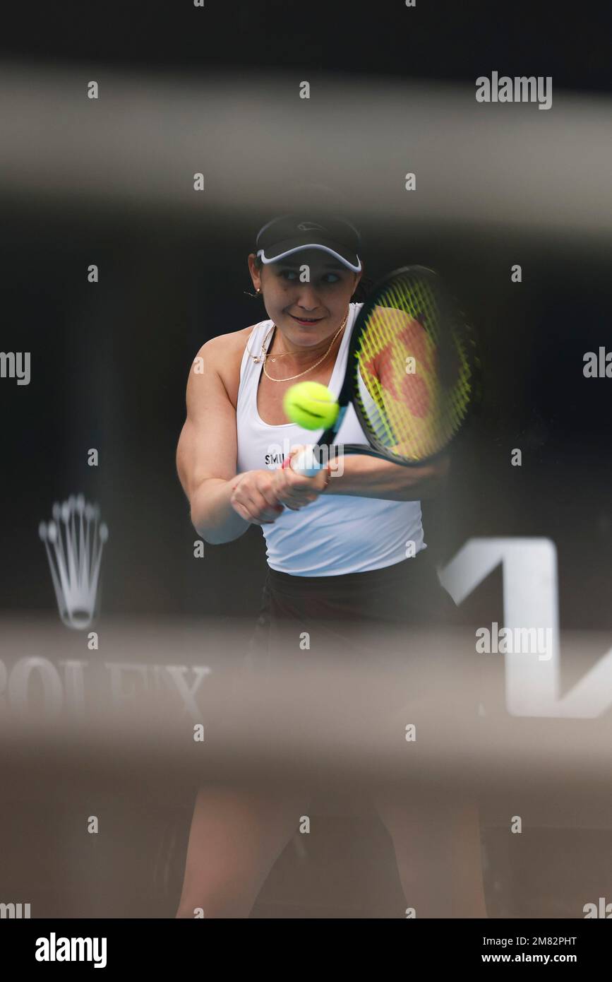Melbourne, Australien, 12. Januar 2023. Die deutsche Tennisspielerin Eva Lys hat sich an ihrem 21. Geburtstag während der Australian Open Qualification 2023 im Melbourne Park zum ersten Mal für eine Grand-Slam-Hauptrunde qualifiziert. Foto: Frank Molter/Alamy Live News Stockfoto