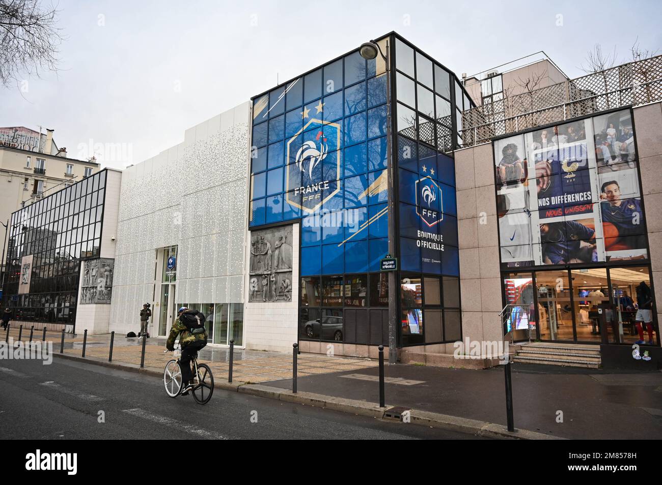 Darstellung der Büros des französischen Fußballverbands (FFF) in Paris, Boulevard de Grenelle, im 15. Arrondissement am 12. Januar 2023. Foto: Tomas Stevens/ABACAPRESS.COM Stockfoto