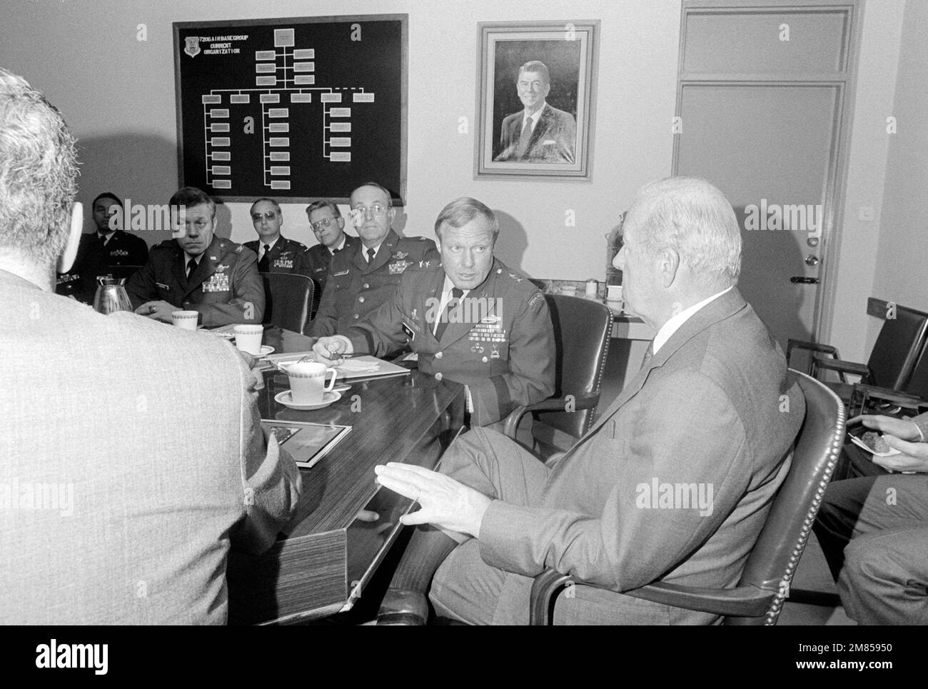 DF-SN-87-08037. Basis: Luftwaffenstützpunkt Hellenikon Land: Griechenland (GRC) Stockfoto