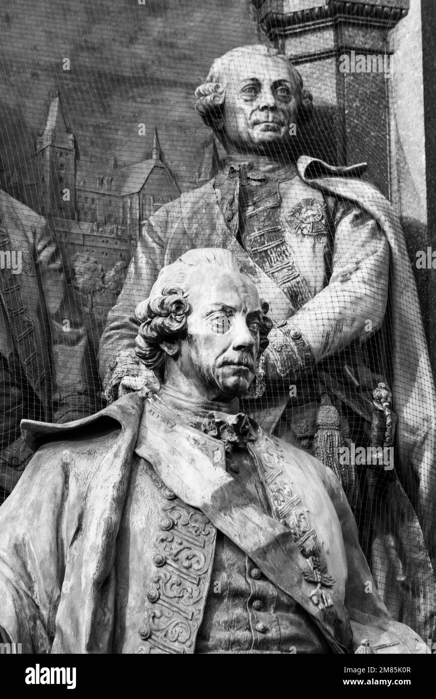 Skulpturen historischer Figuren in Wien, auf dem Heldenplatz und am Museumplatz Stockfoto