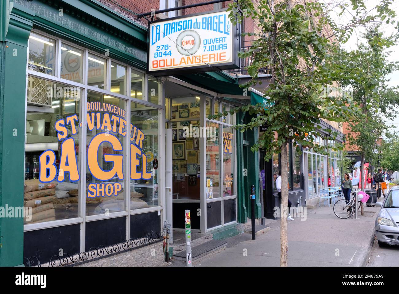 Berühmte Bäckerei St Viateur Bagel in der Nachbarschaft von Mile End im Bezirk Le Plateau-Mont-Royal, Montreal, Quebec, Kanada. Stockfoto