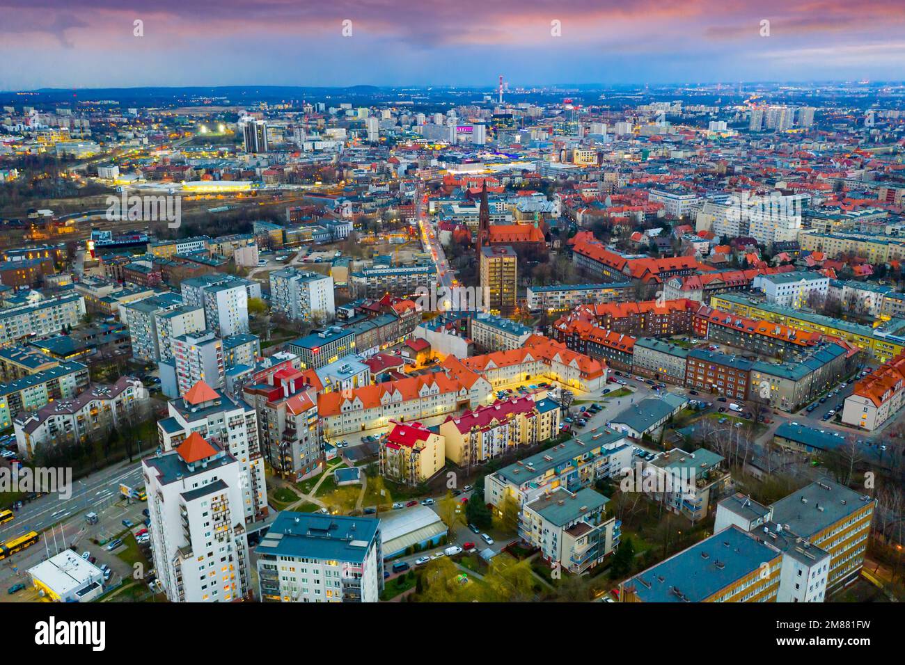Panoramablick von der Drohne auf die Stadt Katowice. Polen Stockfoto