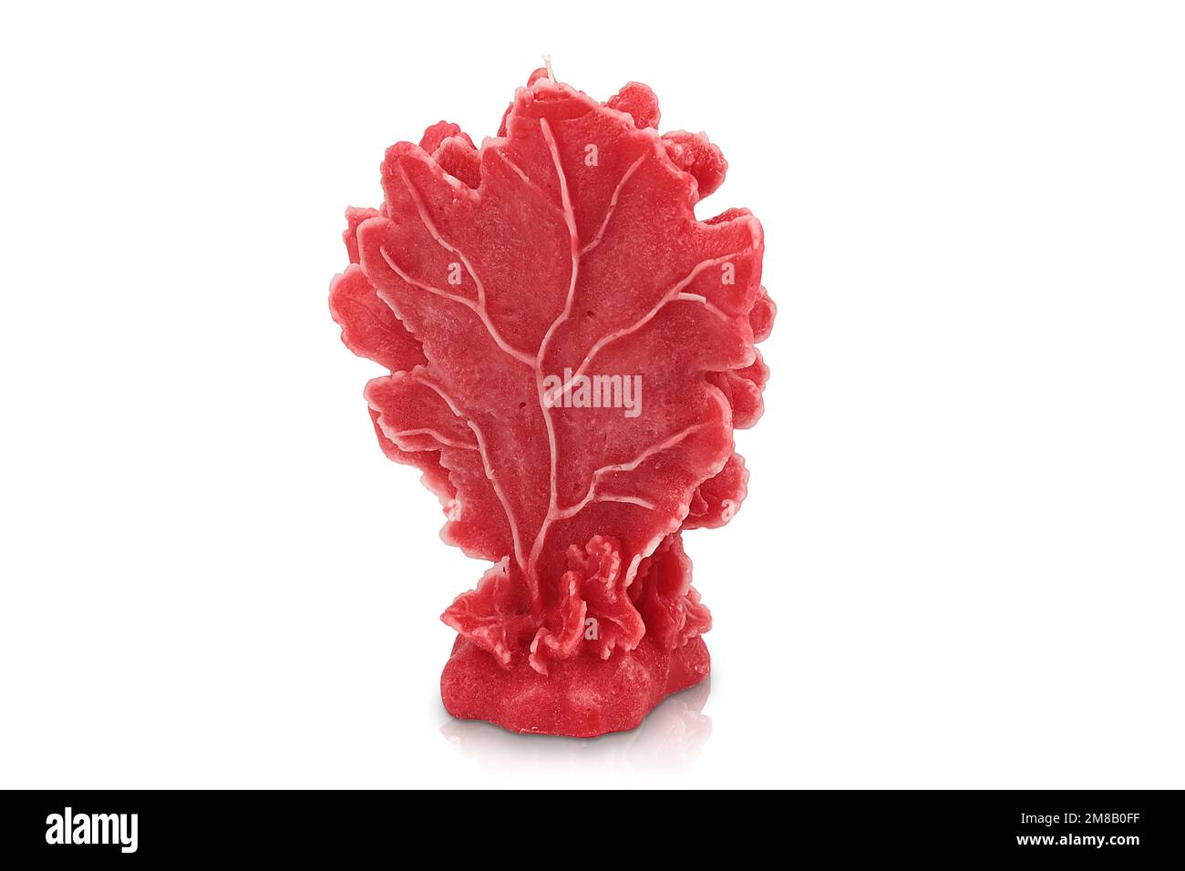 Isolierte farbige Kerze in verschiedenen Formen. Duftkerze. Kerze mit Glas. Eier, Meer, Herz, Blume, Fisch, Seesterne, Muscheln, Korallen, Engel, Apfel. Stockfoto