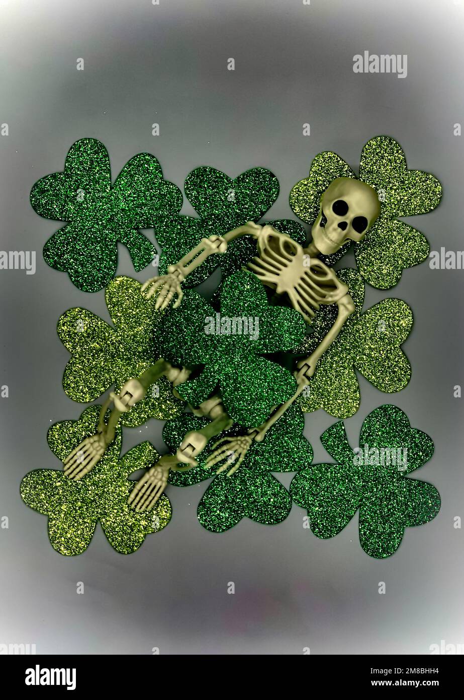 Skelett will Glück in diesem St. Patrick's Day Stockfoto