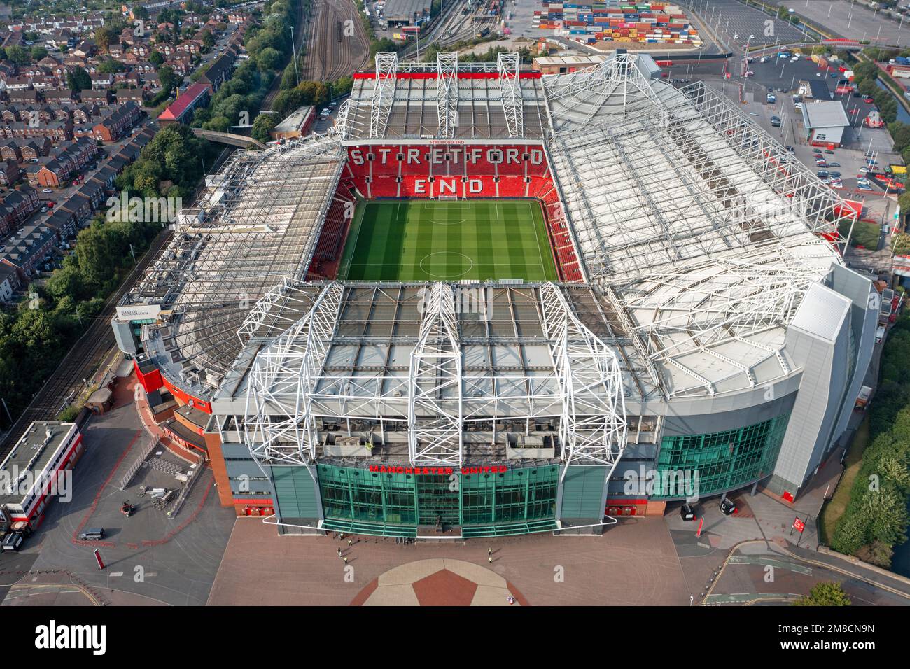 Manchester, Vereinigtes Königreich. 09.02.2022 , Manchester United , Old Trafford Stadium. Luftbild. 2. September 2022 Stockfoto