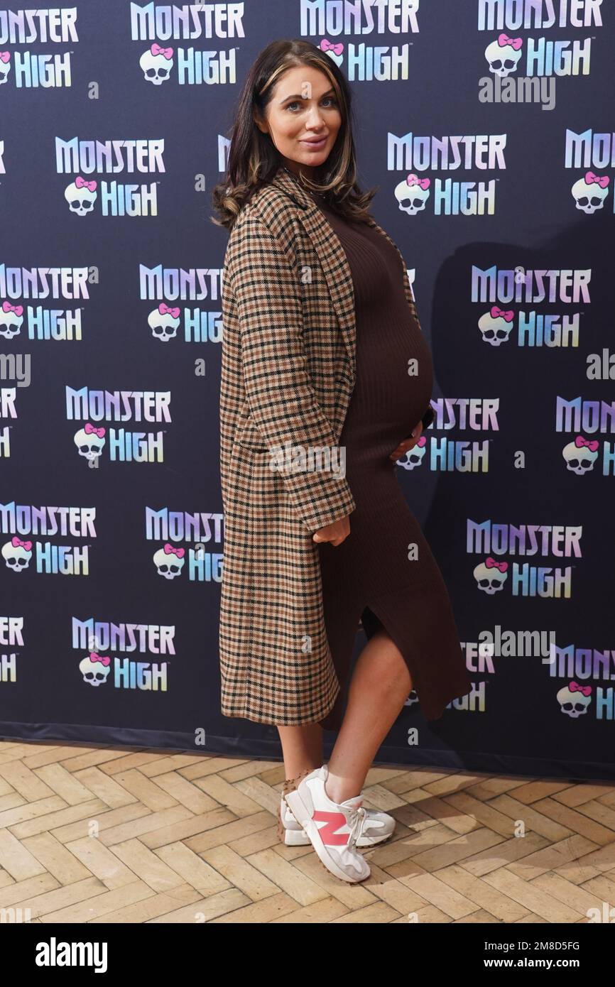 Amy Childs kommt auf der Monster High Freaky Friday Party in One ...