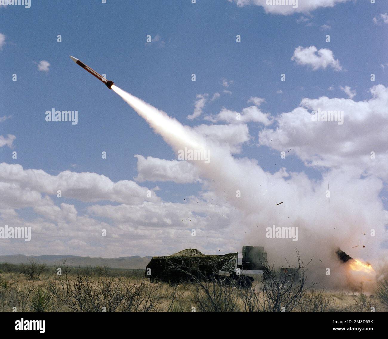 Eine MIM-104 Patriot-Flugabwehr-Rakete wird während einer Übung der 6. Trainingsbrigade abgefeuert. Basis: White Sands Raketentestbereich Staat: New Mexico (NM) Land: Vereinigte Staaten von Amerika (USA) Stockfoto