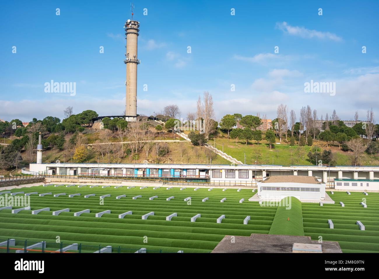 Tanks und Kanäle für die Wartung, Reinigung und Wasserversorgung der Stadt, Tres Cantos, Madrid. Stockfoto
