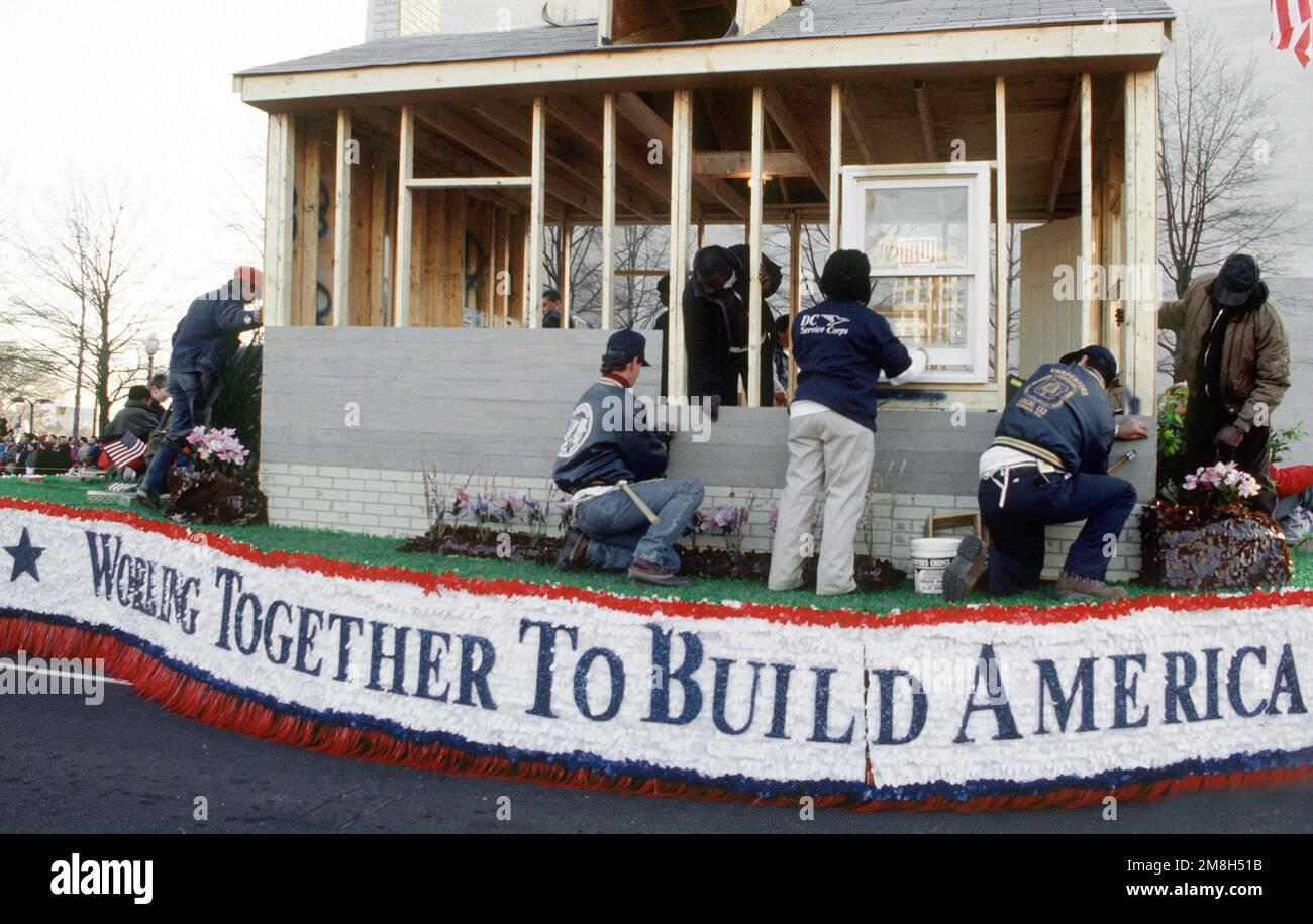 Der Floß "Working Together to Build America" zieht die Pennsylvania Avenue runter. Basis: Washington State: District of Columbia (DC) Land: Vereinigte Staaten von Amerika (USA) Stockfoto
