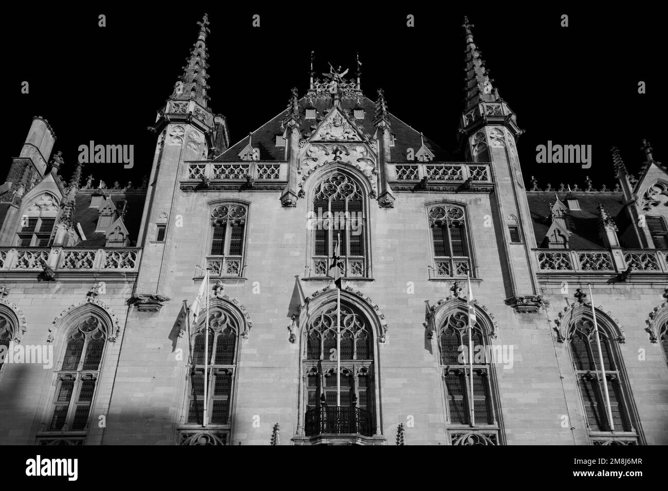 Außenansicht des Provincial Court Building, Market Place, Brügge City, Westflandern in der flämischen Region Belgiens. Brügge City gehört zum UNESCO-Weltkulturerbe Stockfoto