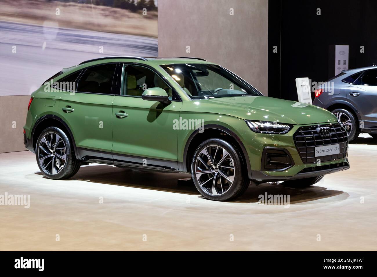 Audi Q5 Sportback TFSle Plugin Hybridfahrzeug auf der Brüsseler