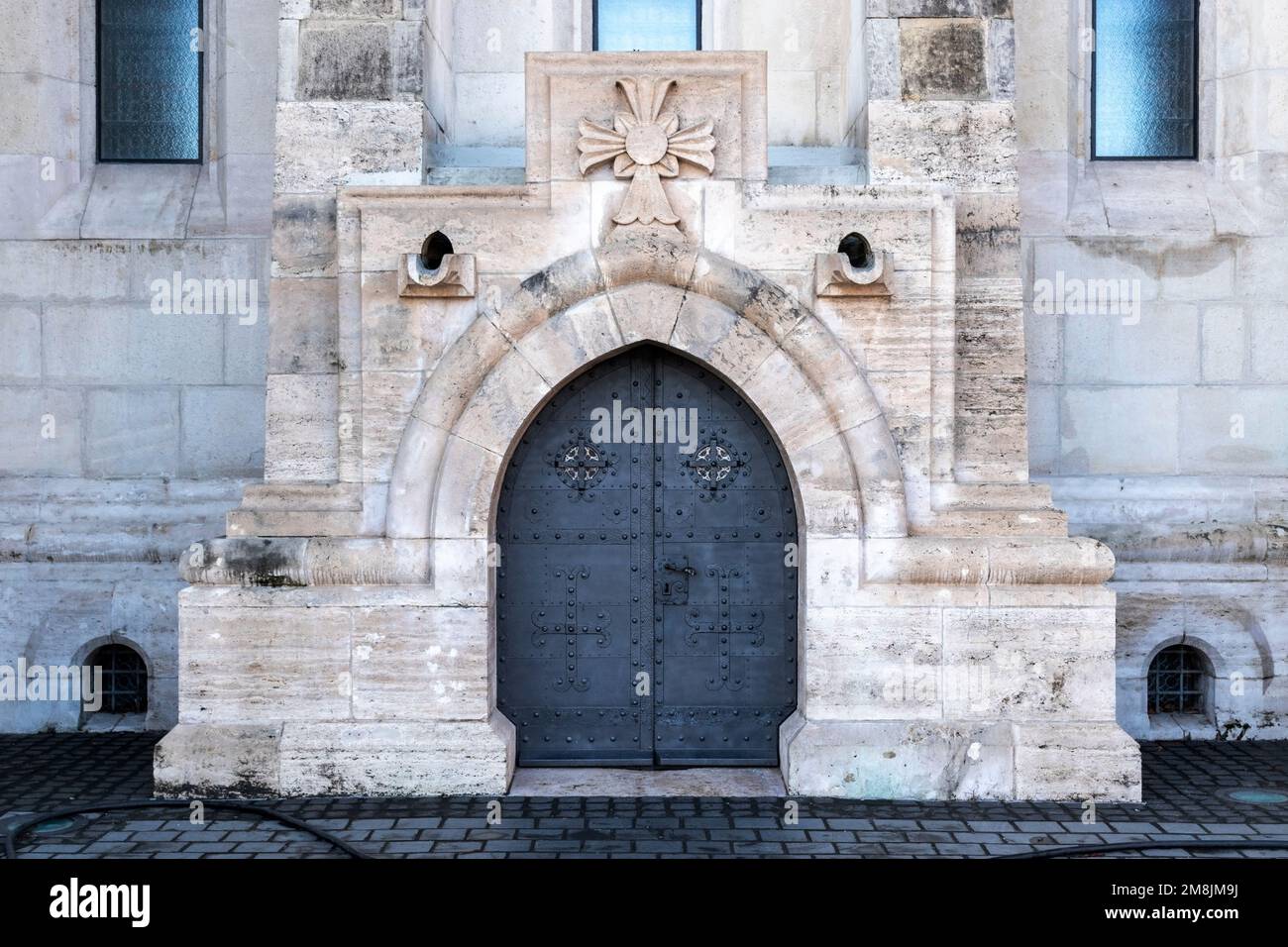 Eingang zur Matthiaskirche Stockfoto