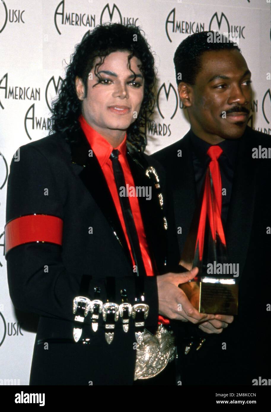 Michael Jackson und Eddie Murphy bei den Annual American Music Awards 16. fanden am 30. Januar 1989 statt. Credit: Ralph Dominguez/MediaPunch Stockfoto