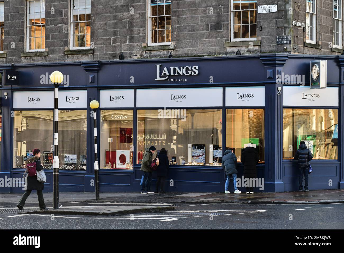 Edinburgh Scotland, Vereinigtes Königreich, 14. Januar 2023. Laings Shop an der Ecke George Street und Frederick Street. Live-Nachrichten von sst/alamy Stockfoto