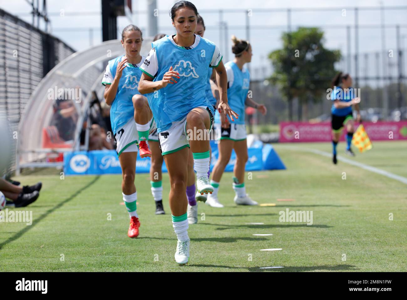 Sydney, Australien. 14. Januar 2023. Jaclyn Sawicki von Western United wärming up während des Spiels zwischen Wanderers und Western United im Wanderers Football Park am 14. Januar 2023 in Sydney, Australien. Gutschrift: IOIO IMAGES/Alamy Live News Stockfoto