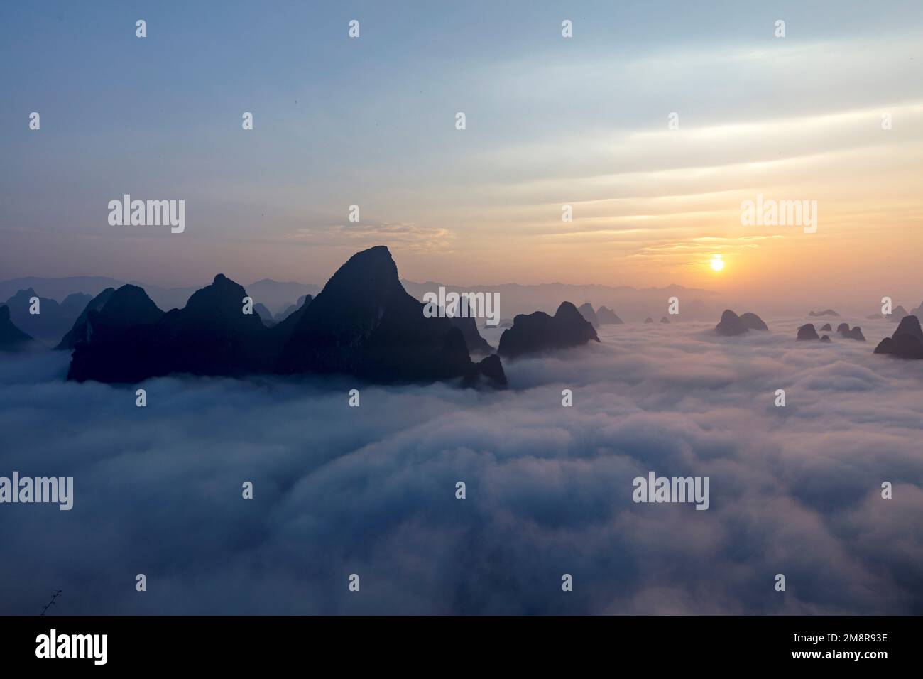 Guangxi yangshuo „Xianggong“-Berg Stockfoto