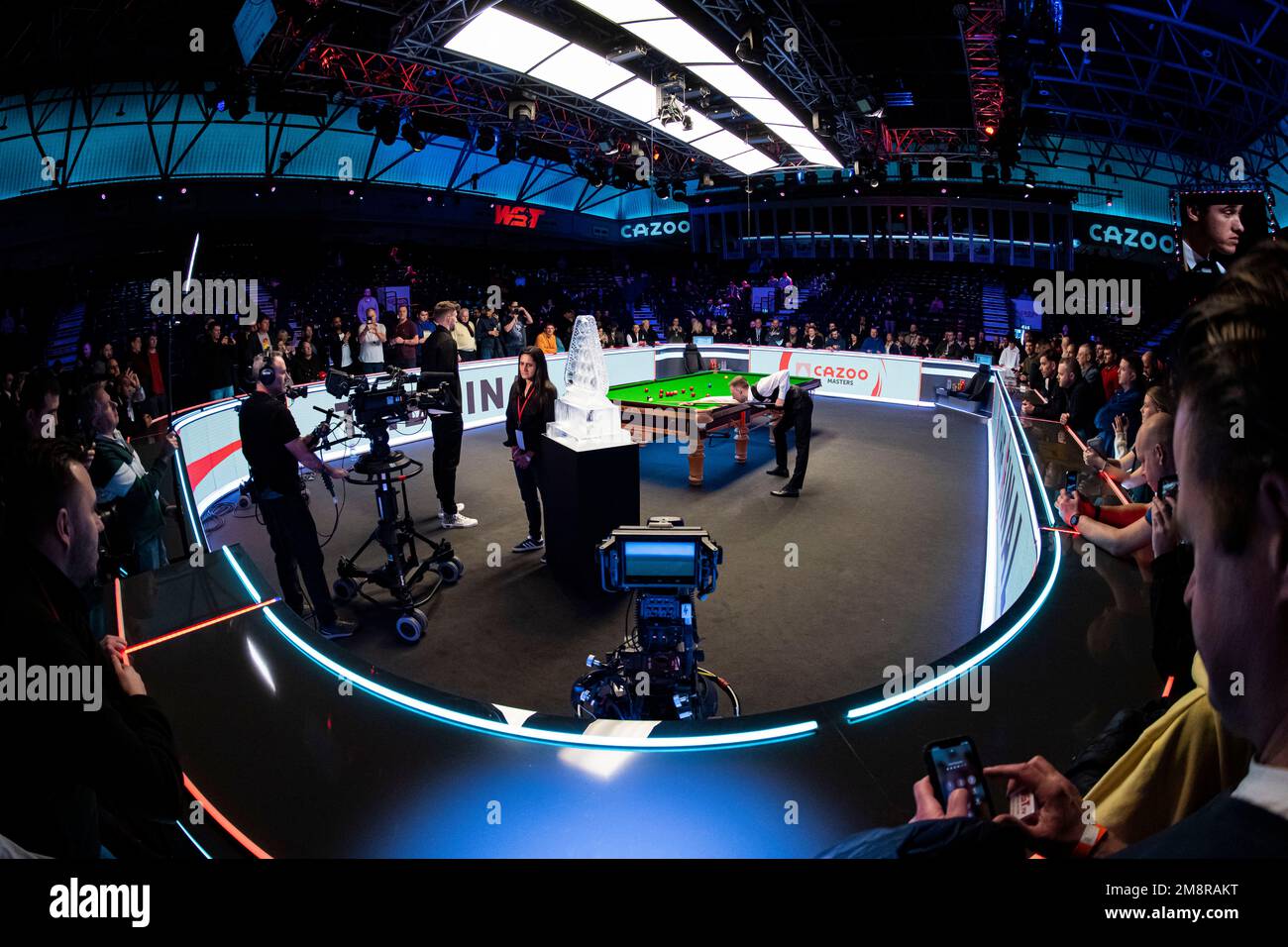 London, Großbritannien. 15. Januar 2023. Judd Trump vor dem Finale in der Arena während des Cazoo Master 2023 – das Finale im Alexandra Palace am Sonntag, den 15. Januar 2023 in LONDON, ENGLAND. Kredit: Taka G Wu/Alamy Live News Stockfoto