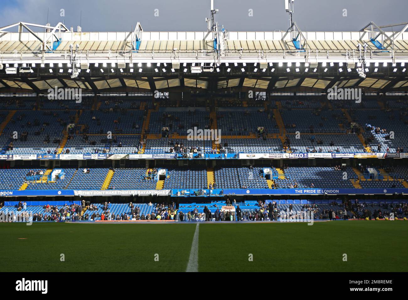 London, Großbritannien. 14. Januar 2023. Pre Match während des Premier League-Spiels zwischen Chelsea und Crystal Palace auf der Stamford Bridge, London, England am 15. Januar 2023. Foto: Pedro Soares. Nur redaktionelle Verwendung, Lizenz für kommerzielle Verwendung erforderlich. Keine Verwendung bei Wetten, Spielen oder Veröffentlichungen von Clubs/Ligen/Spielern. Kredit: UK Sports Pics Ltd/Alamy Live News Stockfoto