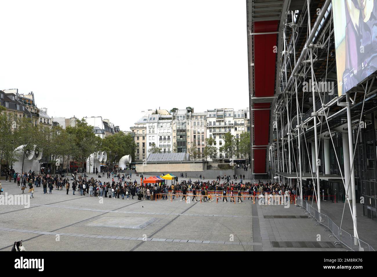 Paris, Frankreich - 24. Oktober 2022: Außerhalb des Centre Georges Pompidou in Paris. Stockfoto