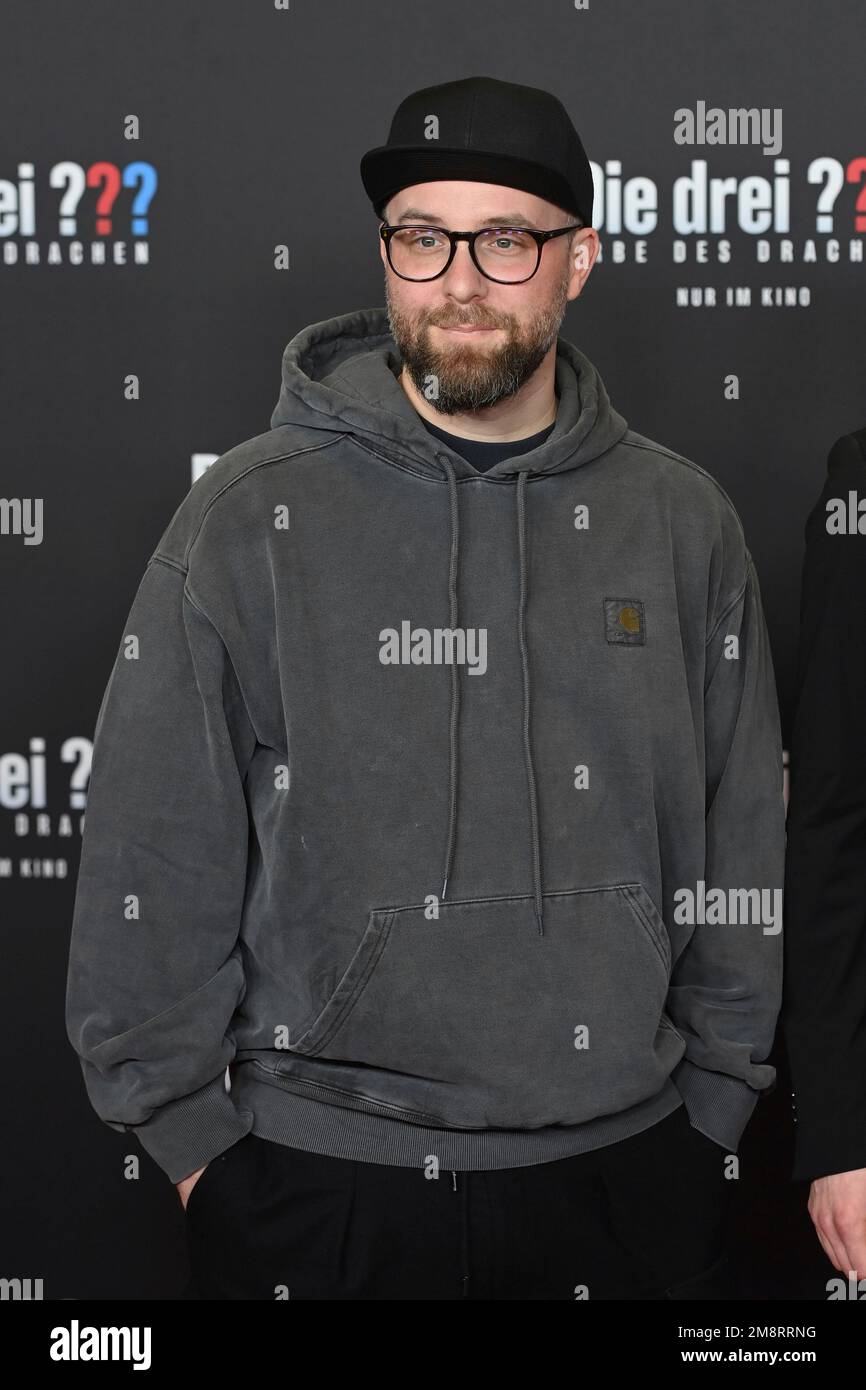 Mark FORSTER (Musiker), Einzelbild, einzelnes Motiv, halbe Figur, halbe Figur. Red Carpet, Red Carpert Weltpremiere der DREI ??? ? ERBE DES DRACHEN am 15. Januar 2023 im Mathaeser-Kino in München. ? Stockfoto