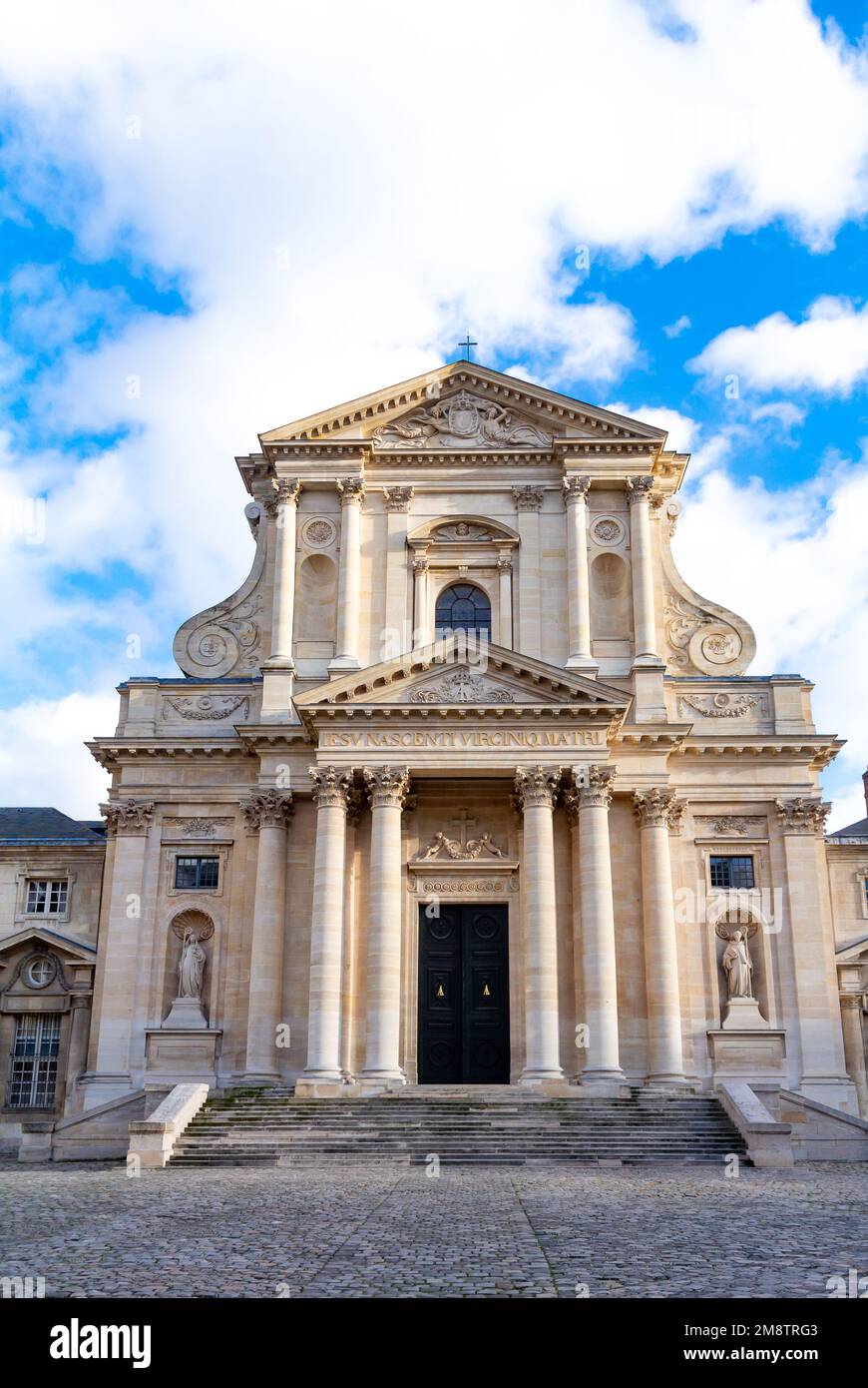 Paris, ile de france, Frankreich, Le val de Grace Kirche, die Teil des Militärkrankenhauskomplexes ist Stockfoto
